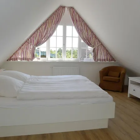 Haus Rebbelstieg 56a * 威克奥夫弗尔